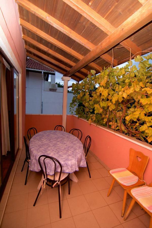 Great Apartment Mali Losinj Exterior photo