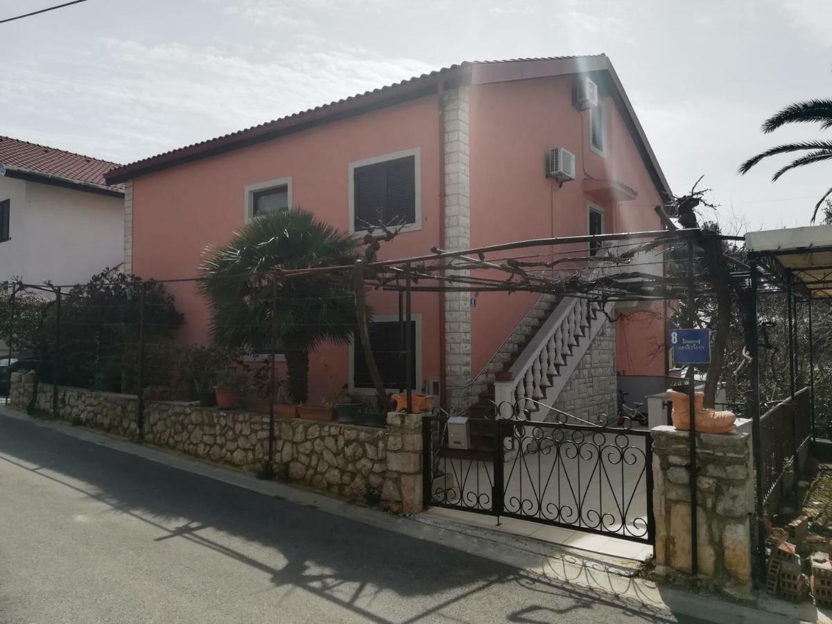 Great Apartment Mali Losinj Exterior photo