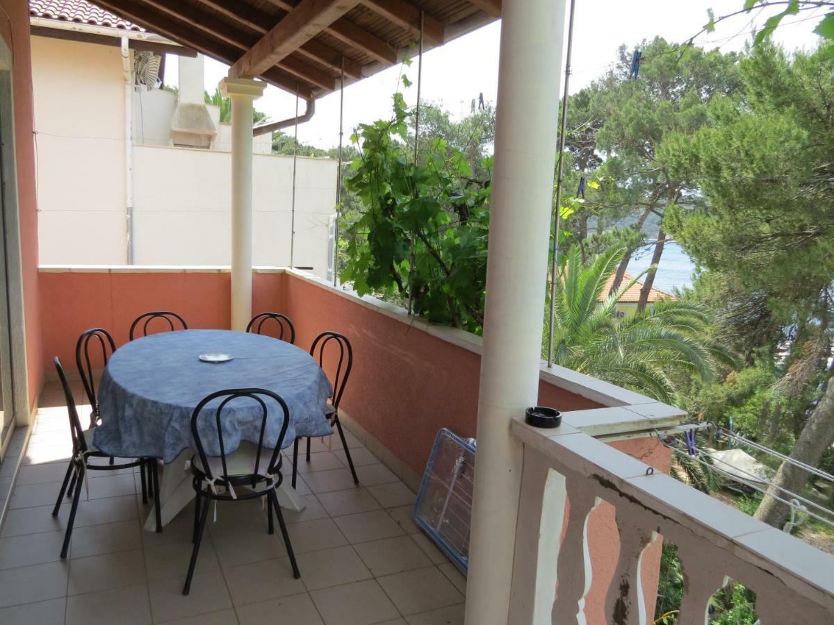 Great Apartment Mali Losinj Exterior photo